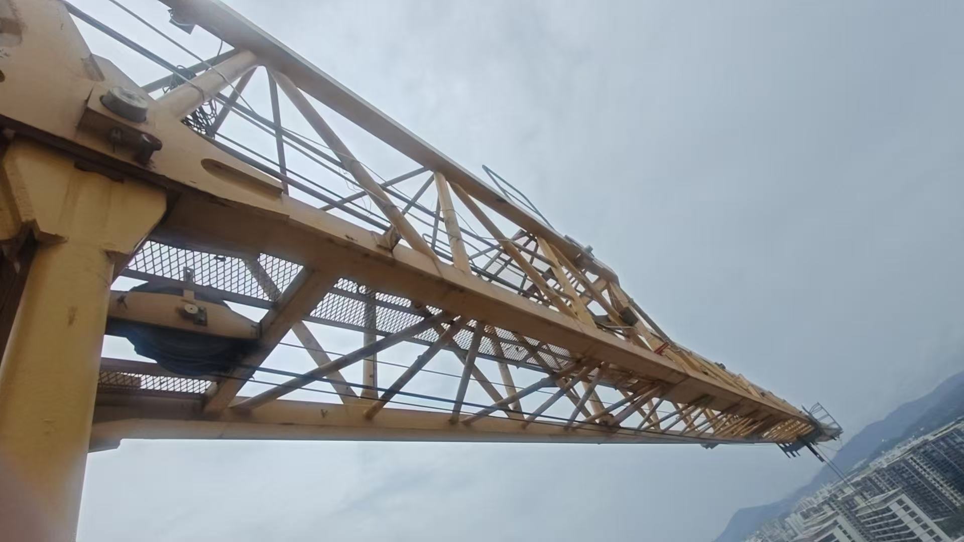 2021 Used CHUANJIAN 7020-12 Flat-Top Tower Crane 2