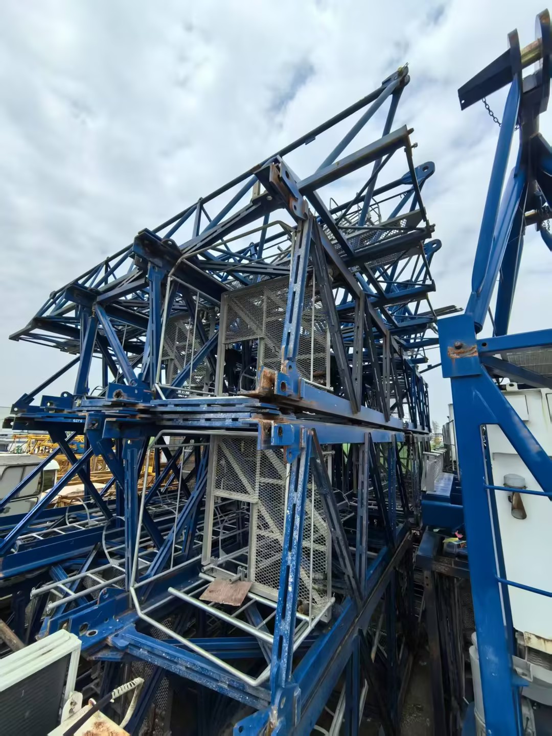 2018 Used COMANSA 7427-18 (21CM335) Flat-Top Tower Crane 2