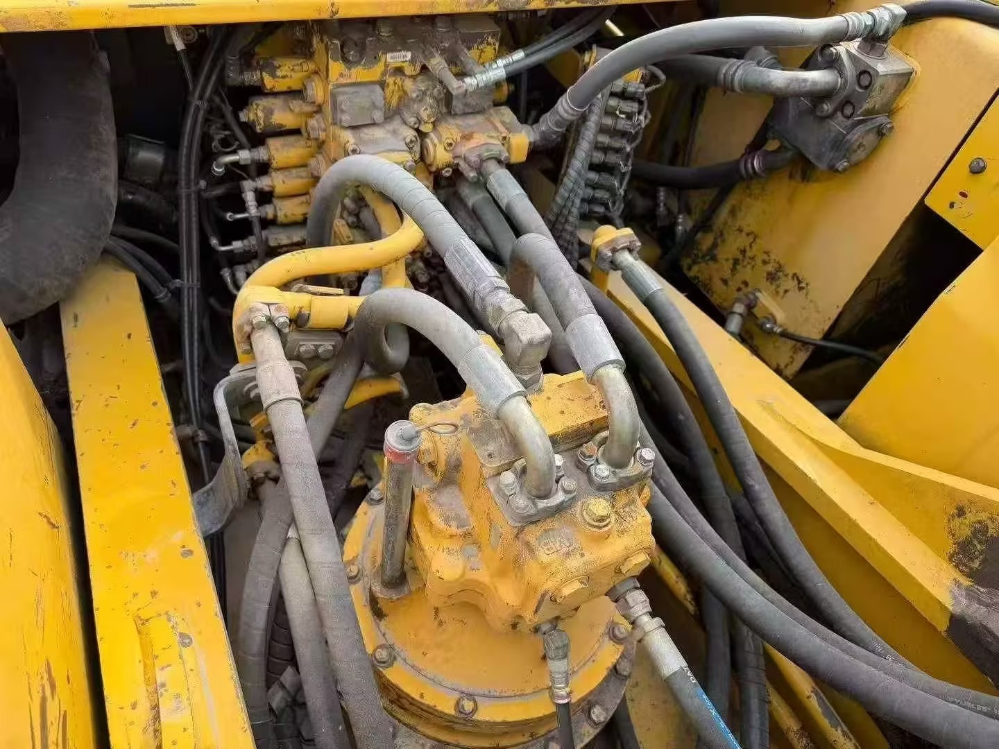2018 Used Komatsu PC360-8Mo Excavator - Original Paint New Undercarriage 6
