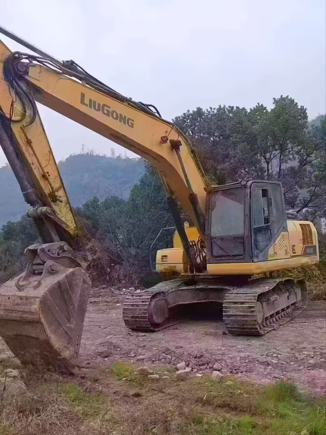 Used excavator condition photo for export buyer review