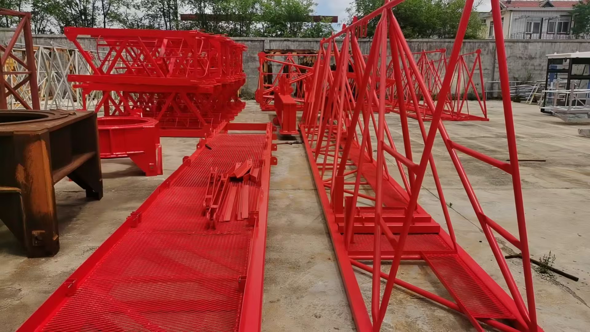 New China Brand 4010-4, 3513-4, 3016-4 and 2520-4 Tower Cranes 2