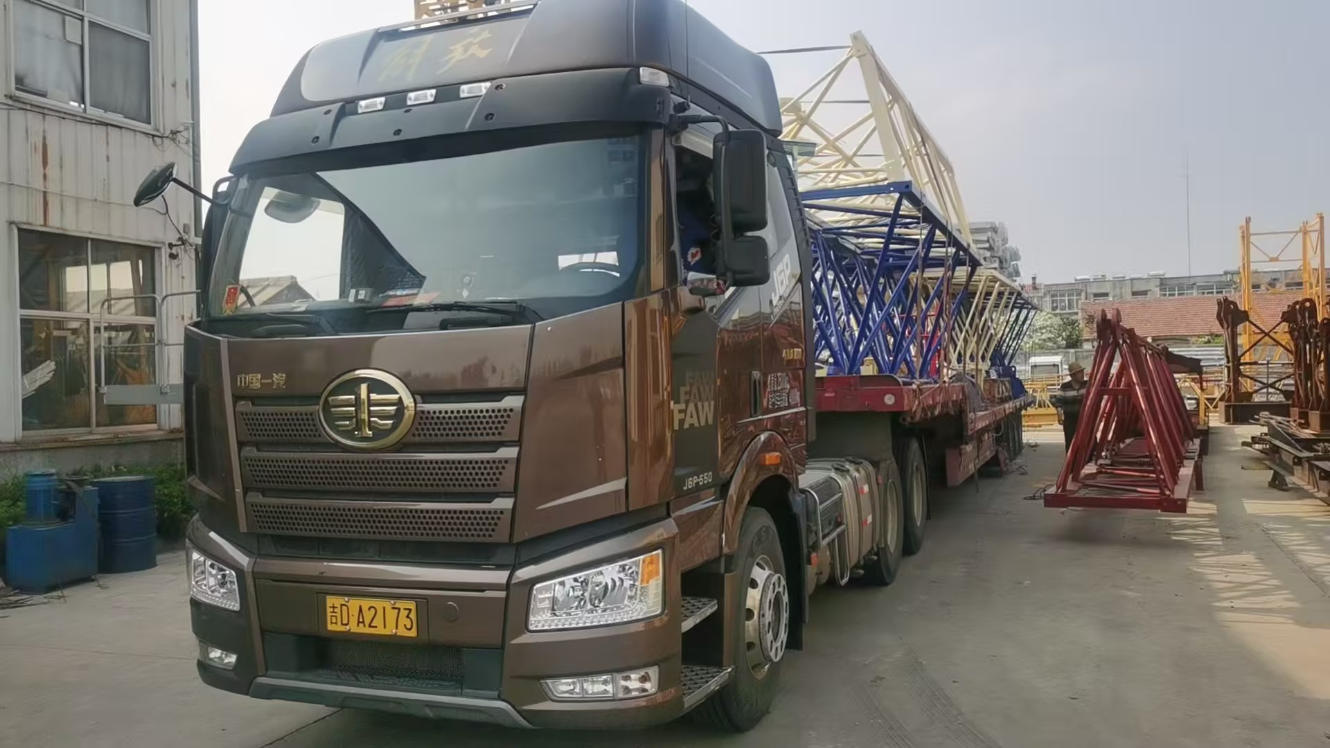 New China Brand 6015-8 Flat-Top Tower Crane 6