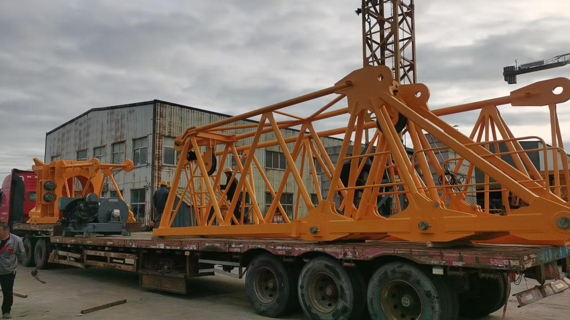 New China Brand 7015-10, 7022-12 and 7025-12 Flat-Top Tower Cranes 5