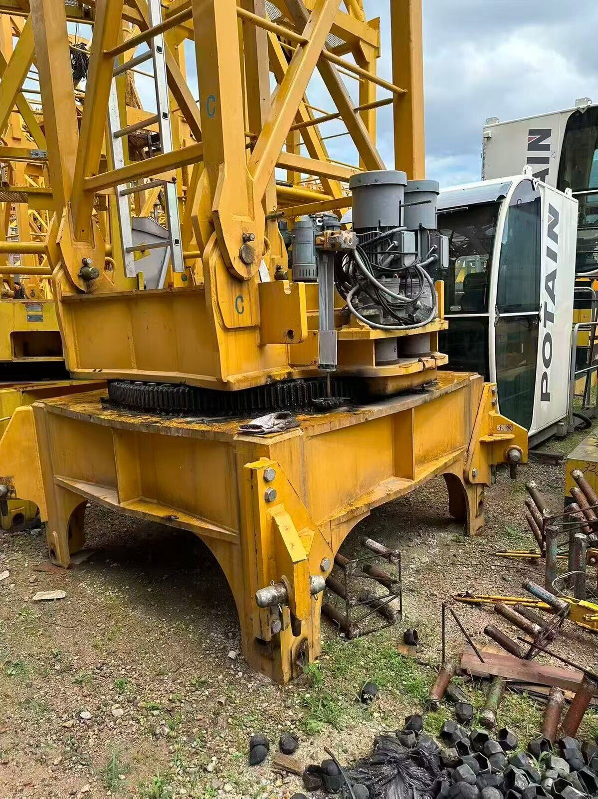 Potain MCT 328 Flat-Top Tower Crane