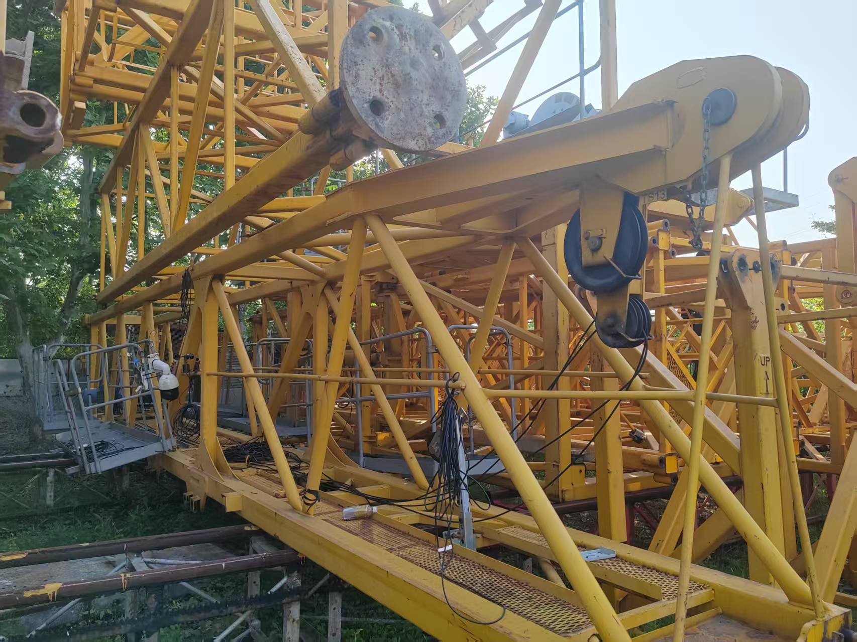 2020 Used TIANYUN 6513-8 Flat-Top Tower Crane 2