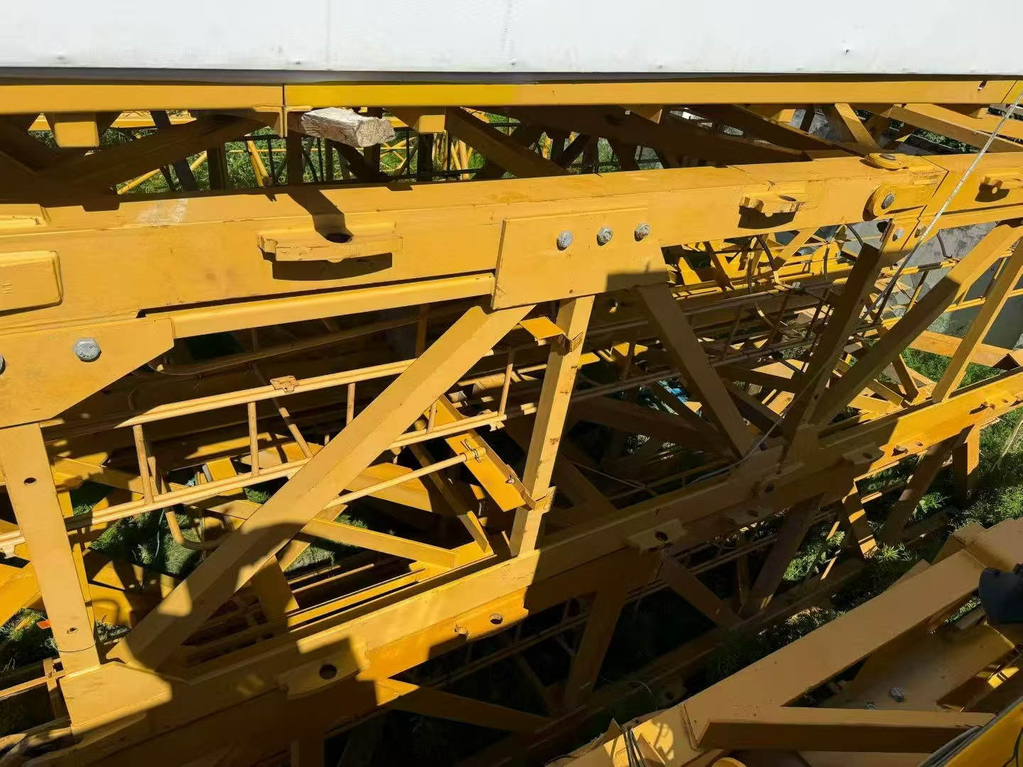 2021 Used XCMG 6515-10 Flat-Top Tower Crane 3
