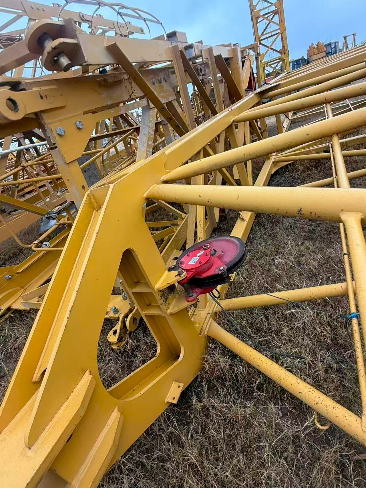 2020 Used XCMG 6515-10 Flat-Top Tower Crane with L46 Mast Section 5
