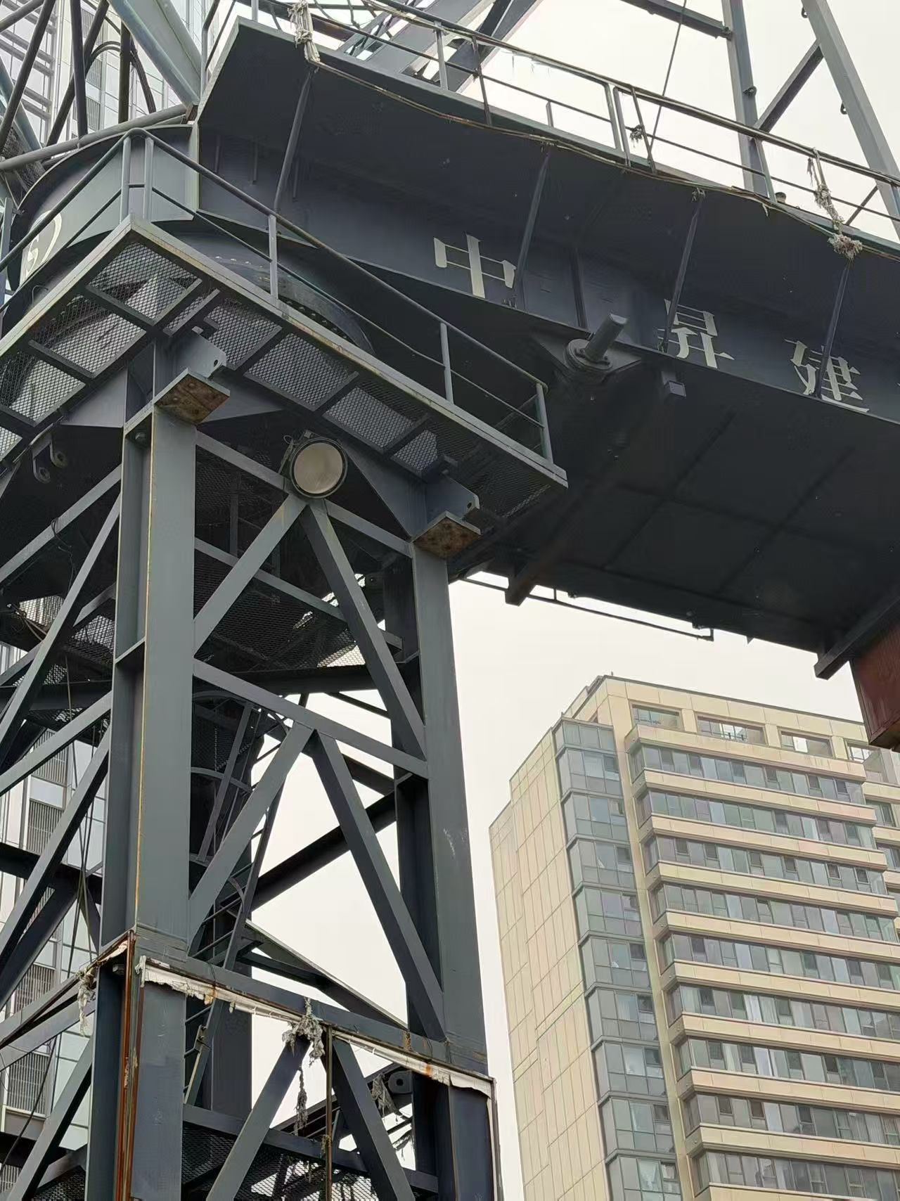 2021 Used ZHONGSHENG L380-32 Luffing Jib Tower Crane 4