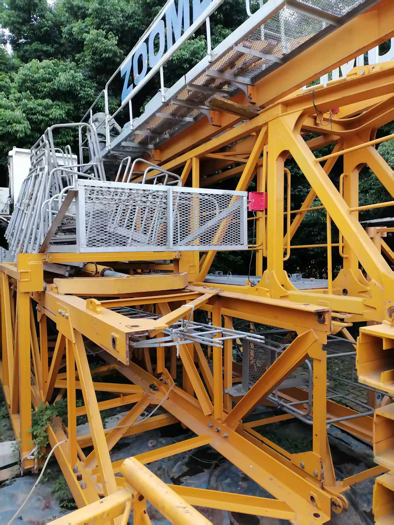 2020 Used ZOOMLION 6515-8F Flat-Top Tower Crane 3