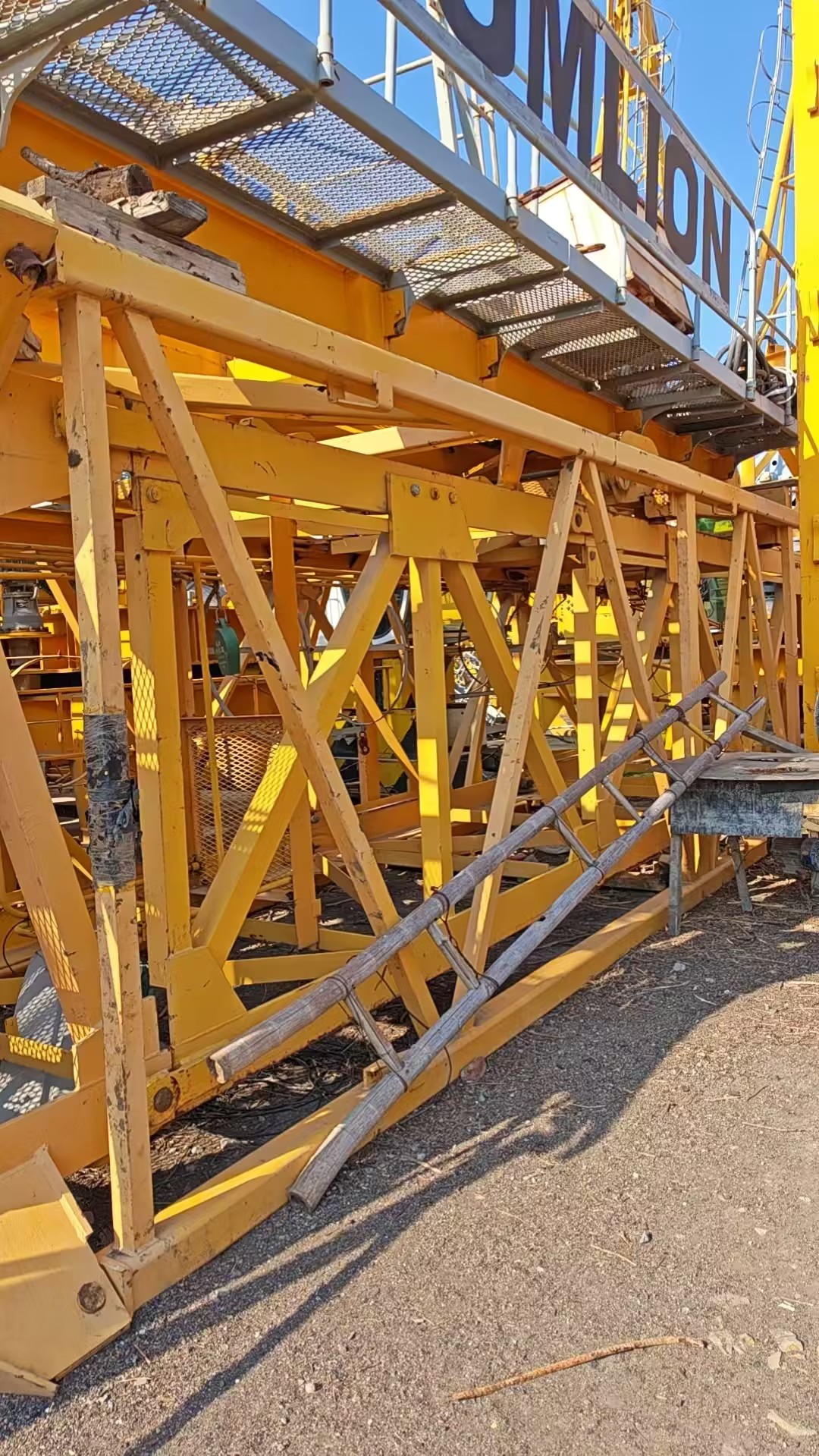 2018 Used ZOOMLION 7020-10E Flat-Top Tower Crane 2