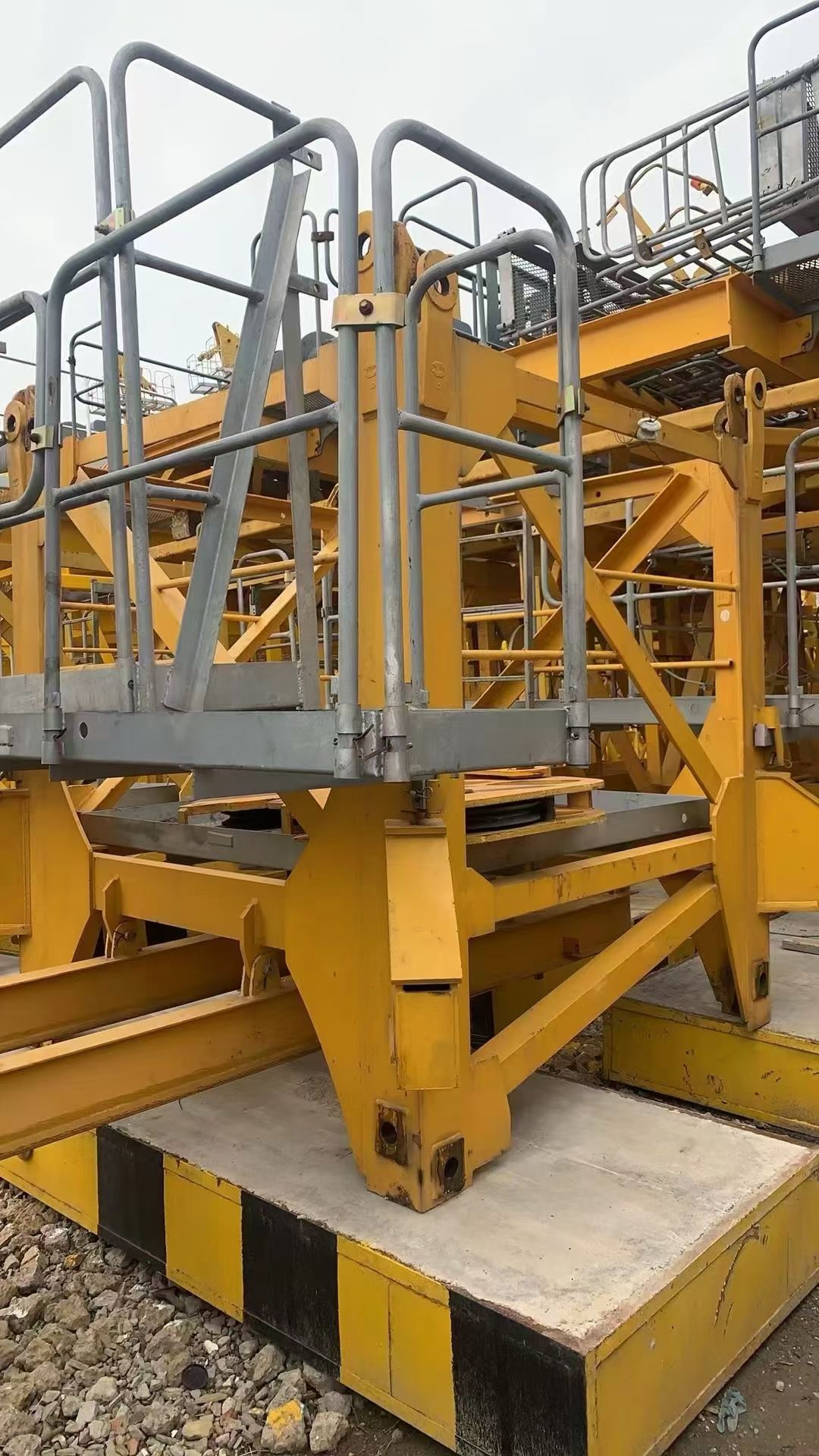 2019 Used ZOOMLION 7020-12E Flat-Top Tower Crane with L68 Mast Section