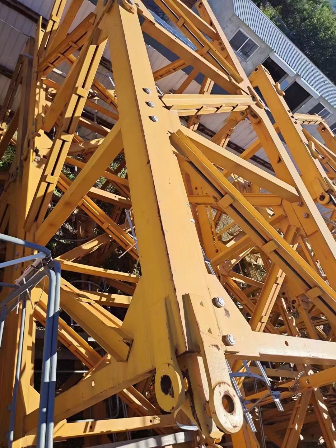 2019 Used ZOOMLION 7020-12E Flat-Top Tower Crane with L68 Mast Section 2