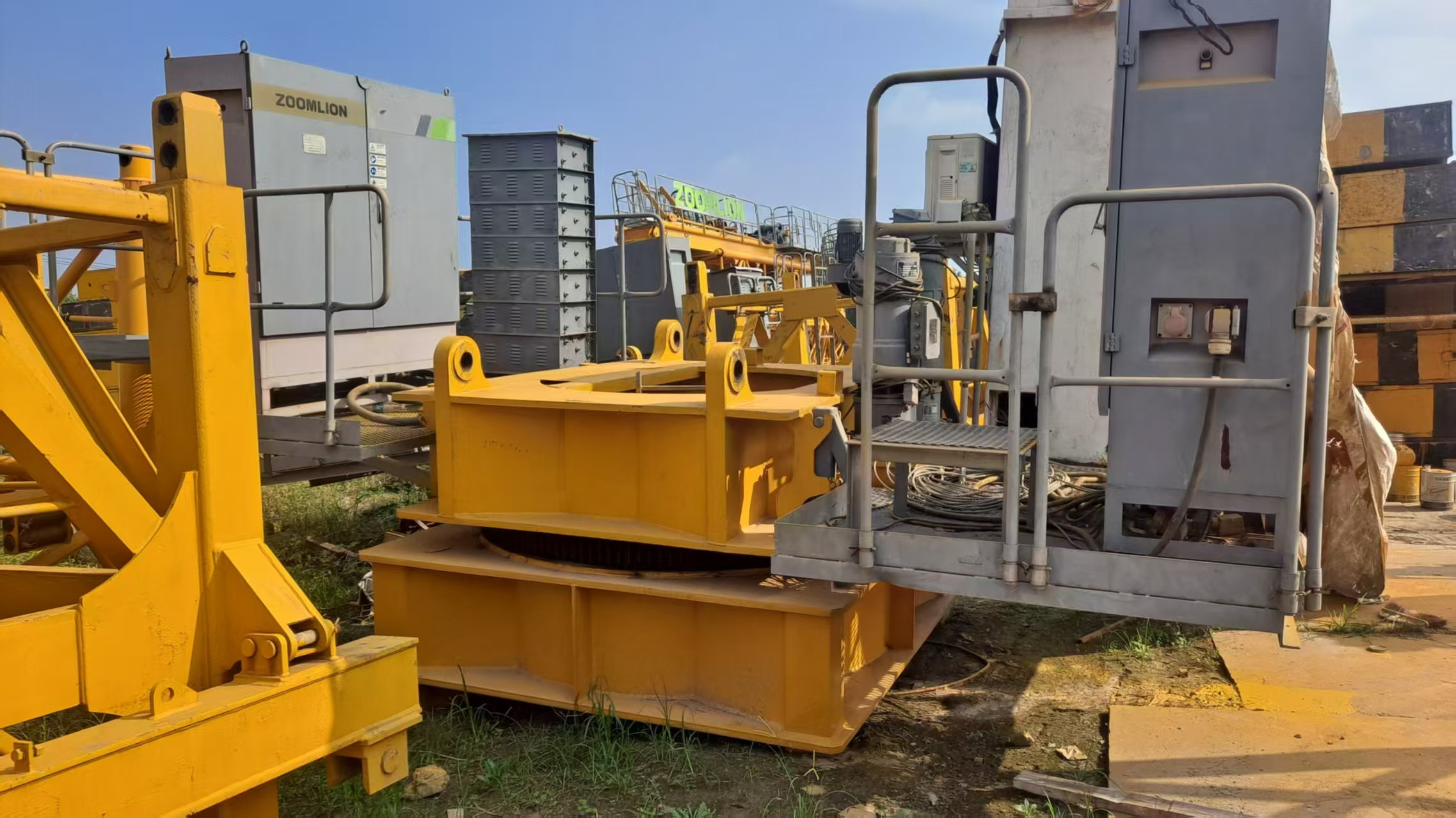 2018 Used ZOOMLION 7530-16 Flat-Top Tower Crane 3