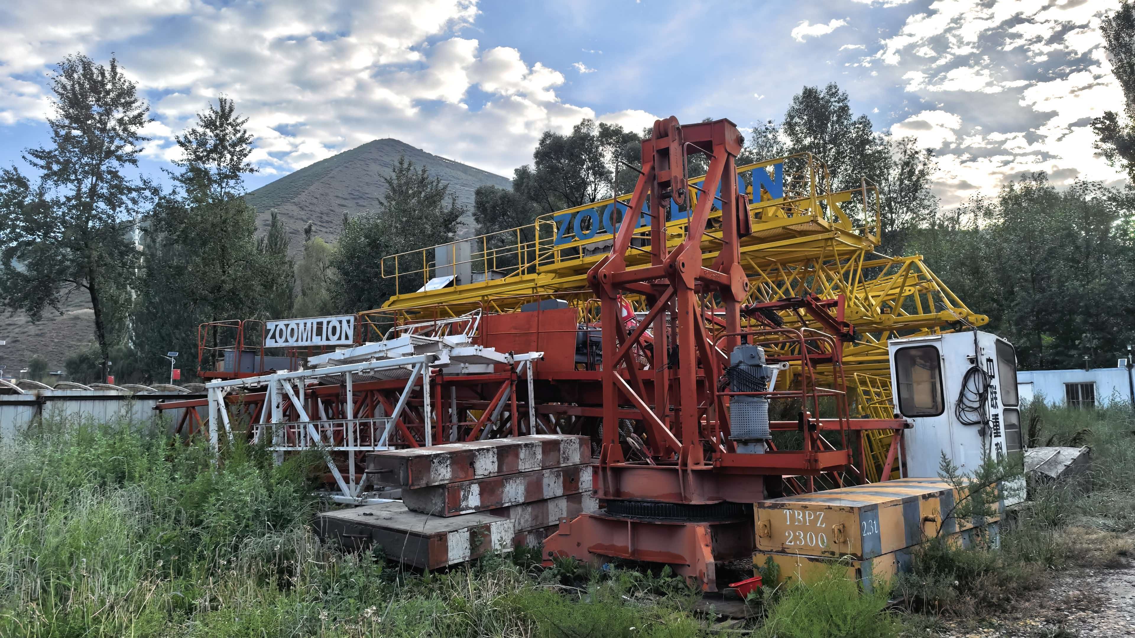 2014 Used ZOOMLION TCT5010-4 Flat-Top Tower Crane 5